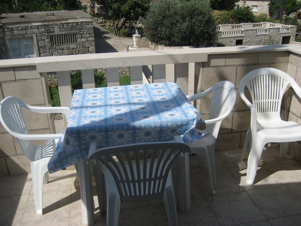 Apartments Katica Lumbarda Chambre photo